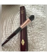 New Charlotte Tilbury Foundation Brush Foundation Face Brush New in Box - $276.07 MXN