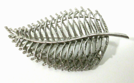 Leaf Brooch Signed SHP Stanley Home Products Silver Tone Pin Modernist F... - £9.55 GBP