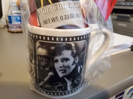 Elvis Presley Movie clips on a Super Size Mug with cocoa and candy in a gift pac - £11.79 GBP