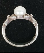 Vintage Avon Sterling Silver Freshwater Pearl &amp; CZ Ring 6 - £22.57 GBP