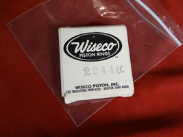 Wiseco 2244LC / Suzuki RM125 Piston Ring Set, .040&quot; OS - £13.55 GBP