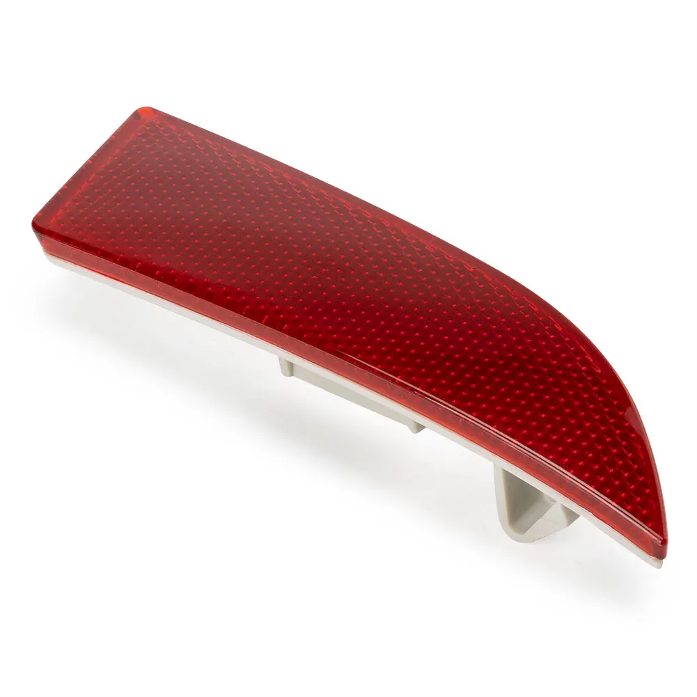 OEM # 63147162217 63-14-7-162-217 Rear Driver Left Reflector Bumper Cover Red - £19.78 GBP