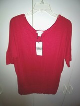 MONROE &amp; MAIN LADIES THIN 3/4-SLEEVE RED RAYON/POLY TOP-M-NWT-TEXTURED K... - $7.99