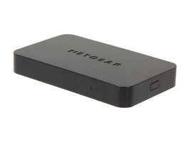 NETGEAR Push2TV Wireless Display HDMI Adapter with Miracast PTV3000  (Bl... - £35.61 GBP
