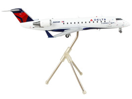 Bombardier CRJ200 Commercial Aircraft &quot;Delta Air Lines - Delta Connection&quot; White - £81.48 GBP