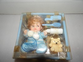 NOS Goldberger 7&quot; Tynee Cuddlekins Doll in Play Pen W/Xtras-Drinks &amp; Wets - £13.54 GBP