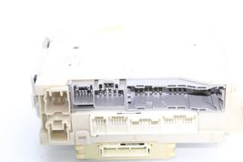 10-13 LEXUS IS250C FUSE RELAY BOX Q5308 image 10