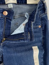 Universal Thread Women&#39;s Size 2 Skinny Blue Denim Distressed Jeans Stretch - £10.45 GBP