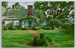 Charlottesville Virginia Ash Lawn Home of James Monroe Postcard C22 - £4.75 GBP