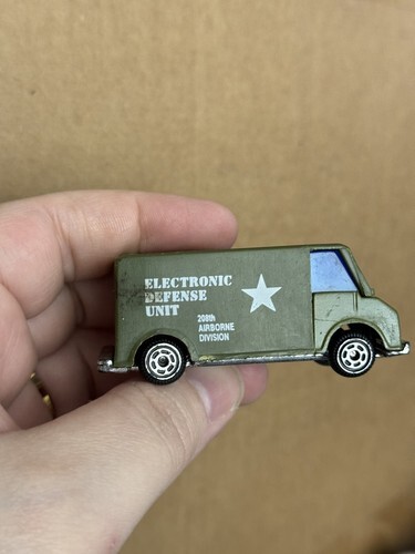 VINTAGE TOY 2 3/4" LONG 1976 ARMY ELECTRONIC DEFENSE UNIT VAN TRUCK Item image 4