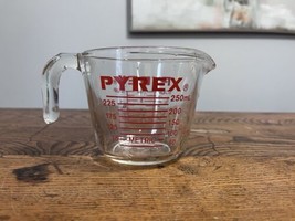 Vintage PYREX Glass Measuring Cup 508 Red Lettering Open J-Handle Cup 1 ... - £7.94 GBP