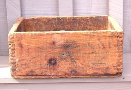 Antique Remington Arms Wooden Crate Box 22 Long Rifle Hunting Cabin - $148.49