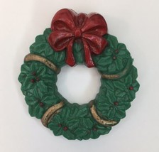 Vintage Plastic Christmas Wreath Pin / Brooch Colorful Green Red  - £7.97 GBP