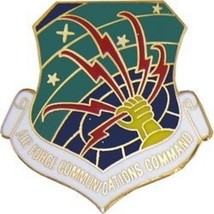 USAF AIR FORCE COMMUNICATIONS COMMAND PIN - £15.17 GBP