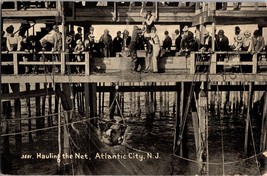 VTG Postcard, Hauling the Net Fishing, Youngs Pier, Atlantic City, N.J. - £4.36 GBP