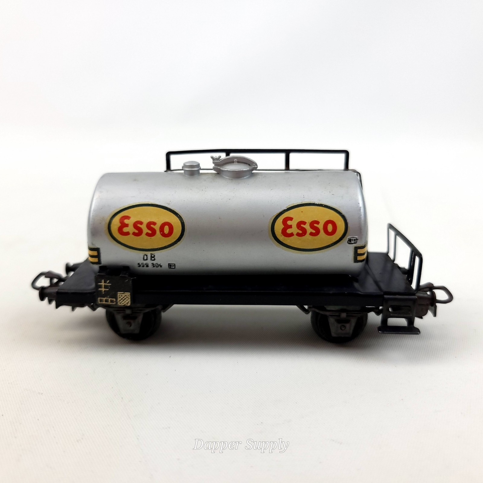 Marklin HO Scale ESSO DB 599 304 Single Dome Tank Car Vtg  - $19.79