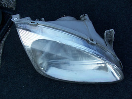 2000 1999 HYUNDAI ELANTRA RIGHT HEADLIGHT OEM USED - $83.31