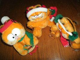 Lot of 3 Garfield Plushies sledding, Bah Humbug &amp; Stuff It Christmas winter ~7&quot; - £31.41 GBP