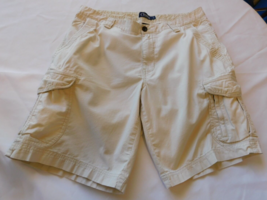 Chaps Men&#39;s Shorts Casual Walking Cargo Short Size 36 Off White GUC - £23.32 GBP