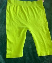 Women&#39;s Lime Green Biker Shorts - €8,64 EUR