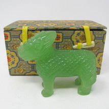 Foo Dog Ch'i Lin Guardians Ming Dynasty Jade Glass 3" Standing Franklin Mint Box - $22.70
