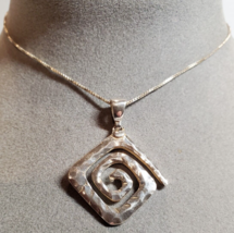 Solid All Sterling 925 Silver 16&quot; Choker Modernist Swirl Pendant Necklace 8.6gr - £28.48 GBP