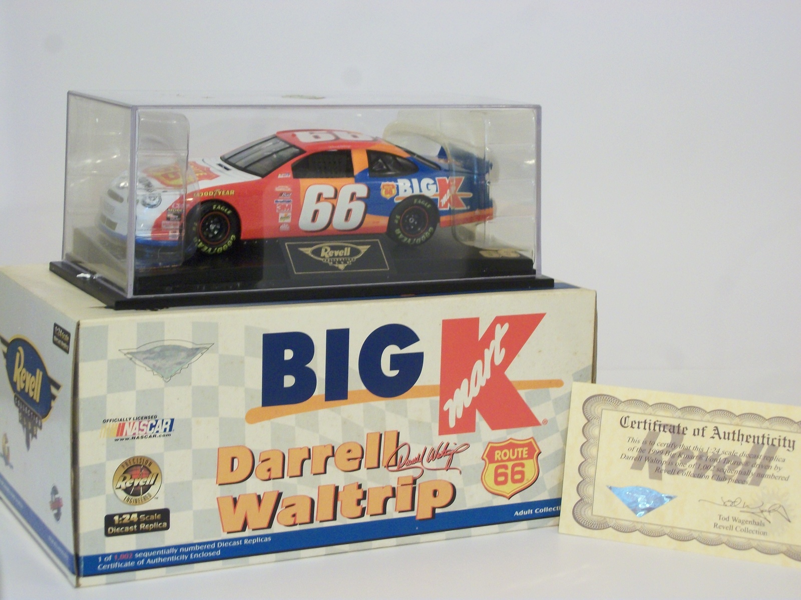 Darell Waltrip 1999 Big K #66 Nascar 1:24 scale diecast car - $44.99