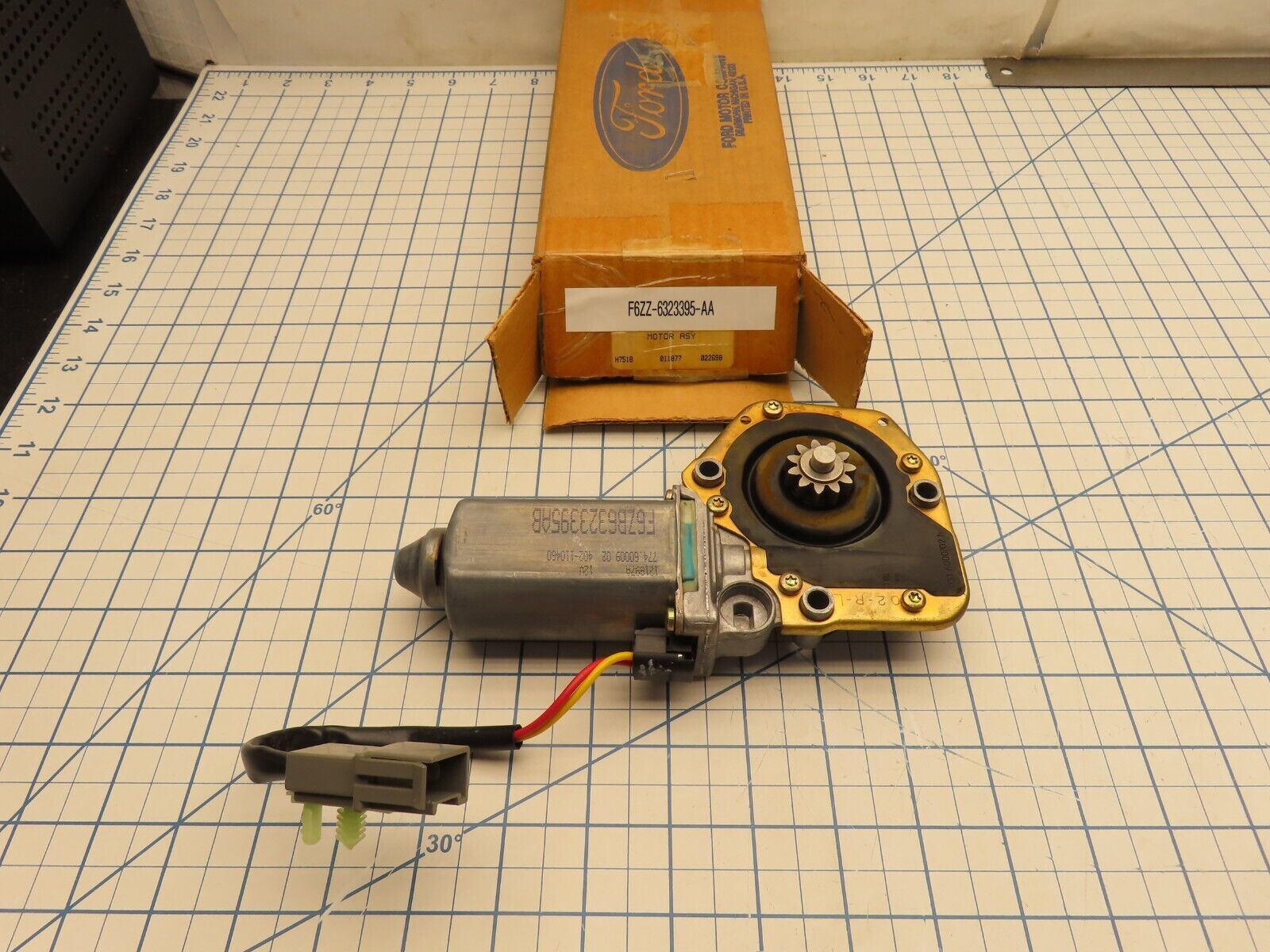 Ford F6ZZ-6323395-AA Power Window Motor - $41.58