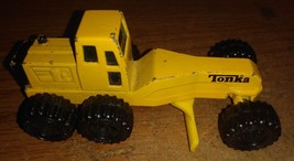 Tonka mini Road Grader 1994, scale 1:64  - $3.00