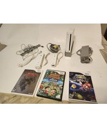 Nintendo Wii Console RVL-001 White with 2 controllers 3 games Mario Zeld... - $1,330.34 MXN