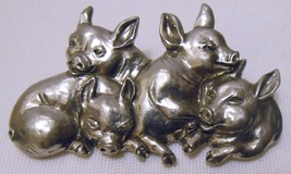 4 LITTLE PIGS Raised Relief Vtg PEWTER BROOCH Seagull Pewter Canada Etai... - £27.78 GBP