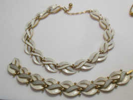 Vintage Signed Trifari Gold-tone &amp; White Enamel Leaf Choker Necklace &amp; B... - £58.40 GBP