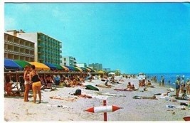 Virginia Beach Virginia Postcard Colorful Tourists - £2.26 GBP