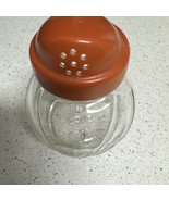 Hazel Atlas Shaker With Red Lid - $369.71 MXN