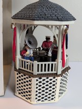 Department 56 Heritage Village Stars and Stripes Forever Gazebo Music Box - $470.22 MXN