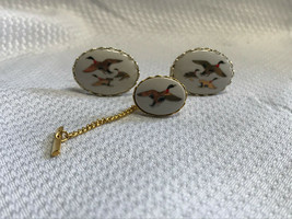 Nice Vtg Gold Colored Mallard Duck Tie Tack And Matchign Cuff Links - £23.68 GBP