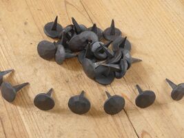 25 Clavos Nails Hand Forged Primitive Medieval Door Shutters 1" Hammered... - €30,28 EUR 25 Clavos Nails Hand Forged Primitive Medieval Door Shutters 1" Hammered... - €30,28 EUR