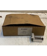Box of 20 Unirac End Clamps 340904-000 | 302024C - $734.82 MXN