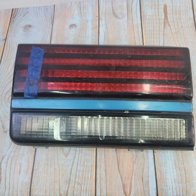 GM 16508352 1988-1994 Pontiac Sunbird 2dr RH Passenger Taillight w Blue ... - $46.77