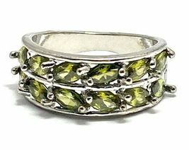 Lady's Fashion 1.50ctw Peridot Ring Size 6 - $20.00