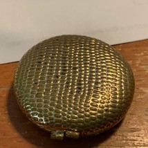 Vintage Make-up Compact Powder Mirror Metal Gold-colored Circle Textured Hinged - £18.67 GBP