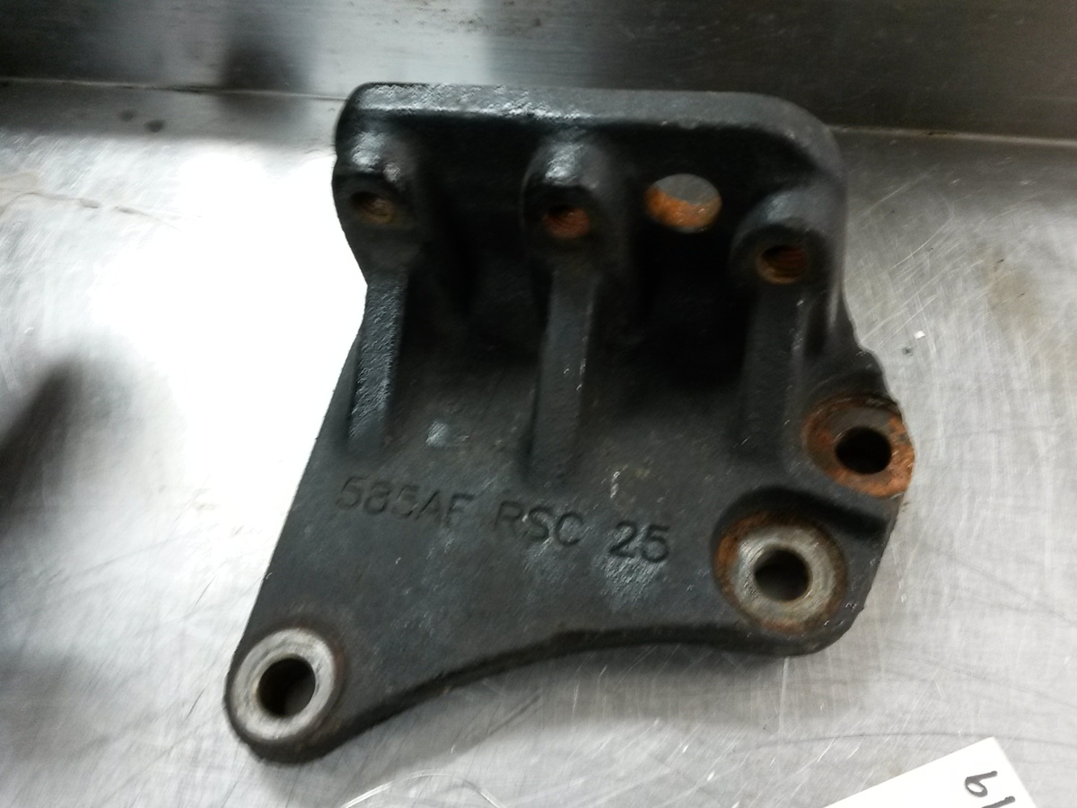 Motor Mount Bracket For 16-17 Jeep Compass  2.4 - $36.33