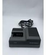 Motorola NTN4633B 2 Way Radio Rapid Charger 117VAC 50/60HZ 300MA 22VDC 1.1A - $39.95
