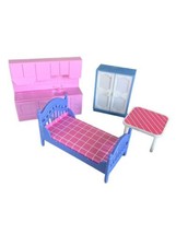 Dollhouse Miniatures Furniture Lot Vintage Bed Plastic Kitchen Table Closet Pink - £9.69 GBP