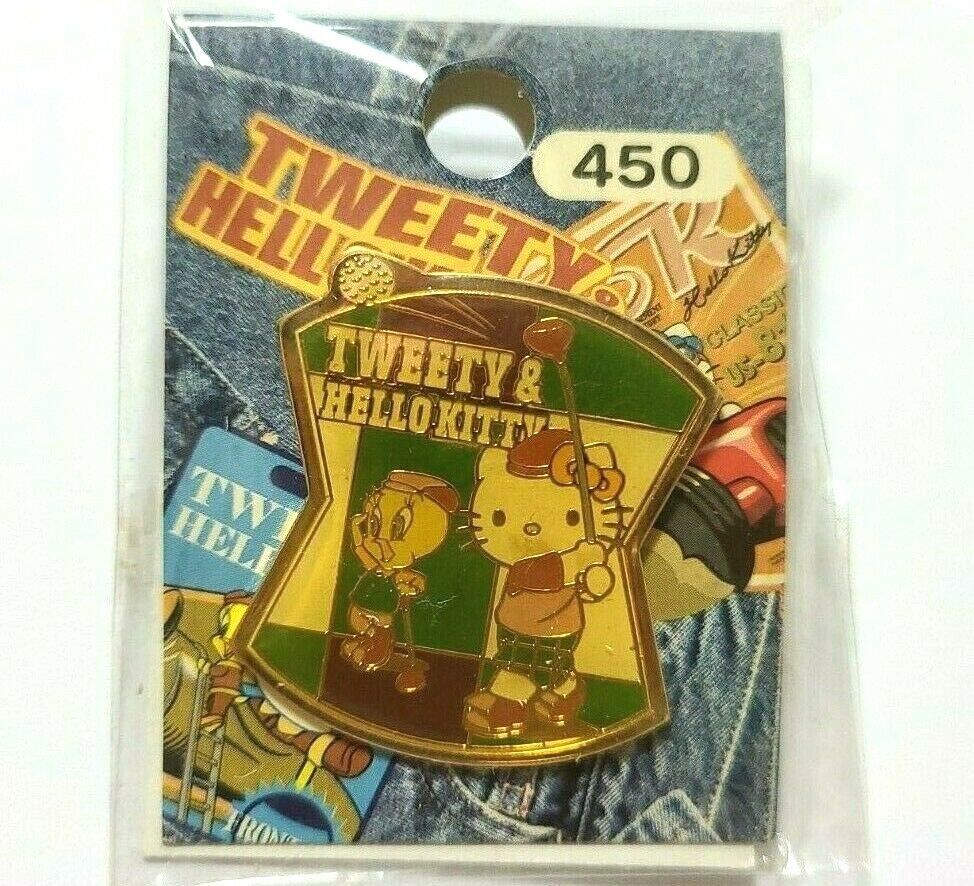 Primary image for Tweety ＆ Hello Kitty Pin Badge Super Rare SANRIO 2002'