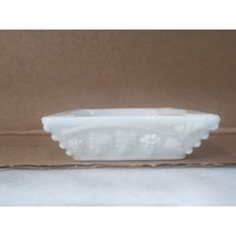 Westmoreland Vintage Milk Glass Ash Tray, Grape Leaf &amp; Dots Design, 5&quot; Diameter - £7.39 GBP