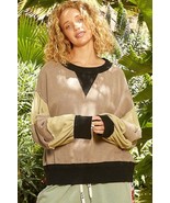 POL Waffle-Knit Detail Color Block Round Neck Sweatshirt - $881.49 MXN