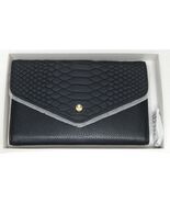 G.I.L.I. Pisa Women&#39;s Leather Wallet Flap Entry Snap Closure Black - $37.75 CAD