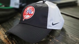 Nike NY Yankees Retro Logo Navy Blue/White Mesh Trucker Cap Adjustable Size - £22.07 GBP