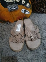 Women’s Clarks  Sandals Size UK 6  Biege Leather - £21.29 GBP